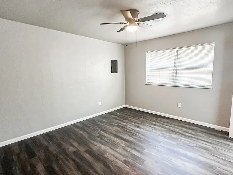 4710 NW Motif Manor Blvd #B — Photo 9