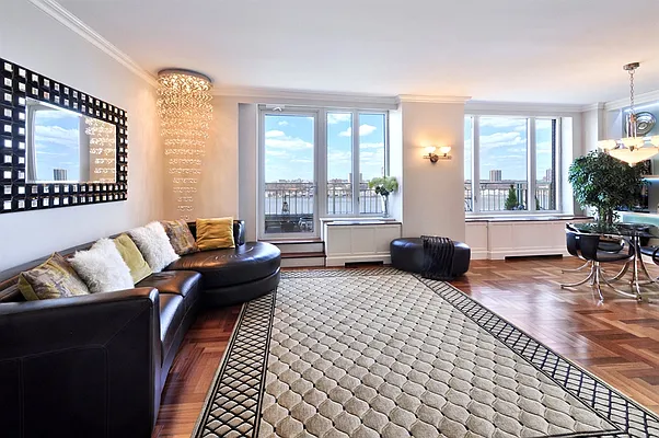Sold by Corcoran | media 1