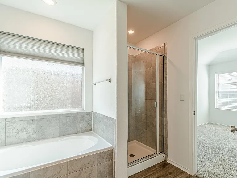 341 Escondido Cir — Photo 18