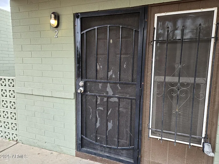 902 E Southern Ave #2 — Photo 1