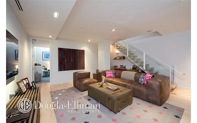 Rented by Douglas Elliman | media 5