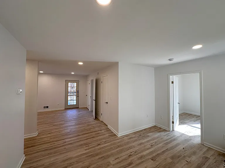842 Beatrice Pkwy — Photo 9