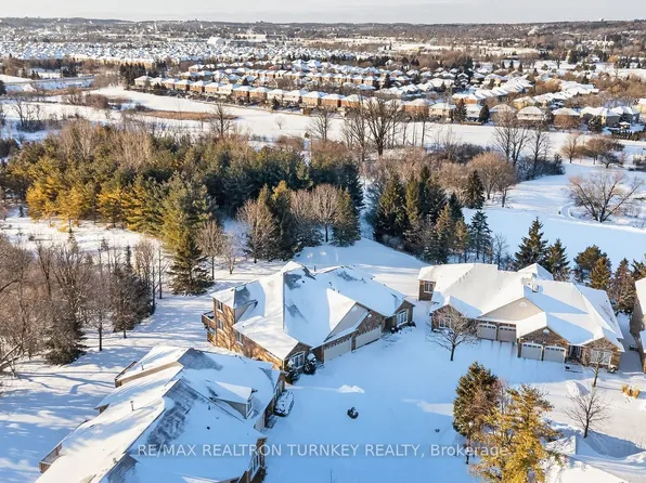 440 Morley Cook Cres, Aurora, ON L3X 2M3