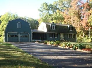 31 Auburn Rd, Millbury, MA 01527