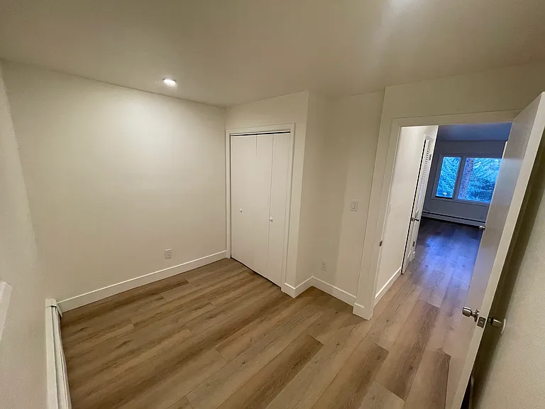 2428 Garmisch Dr #6 — Photo 5
