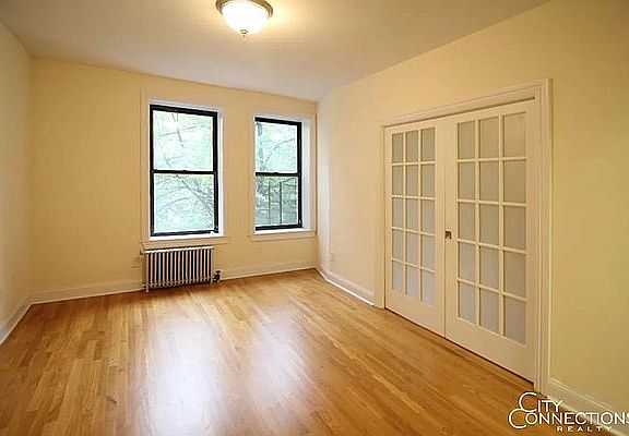 5th image of 216 W 99th St APT 6