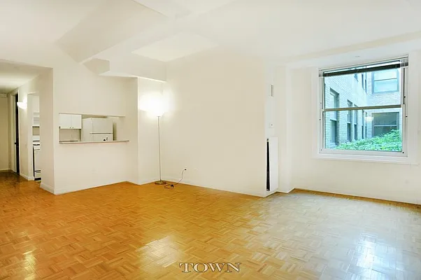 Rented by Town Residential | media 2