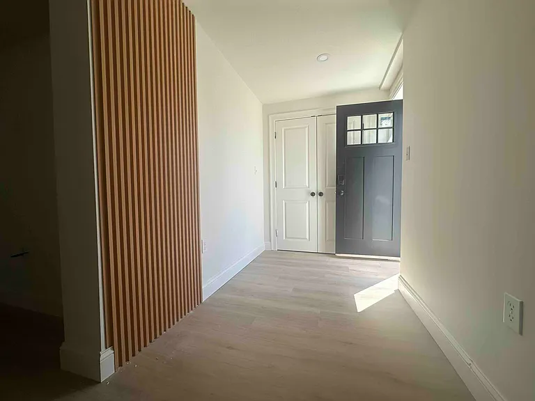 49 Haskell Ave #2 — Photo 2