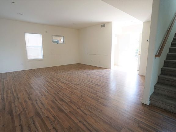 2nd image of 1042 Grand Ave