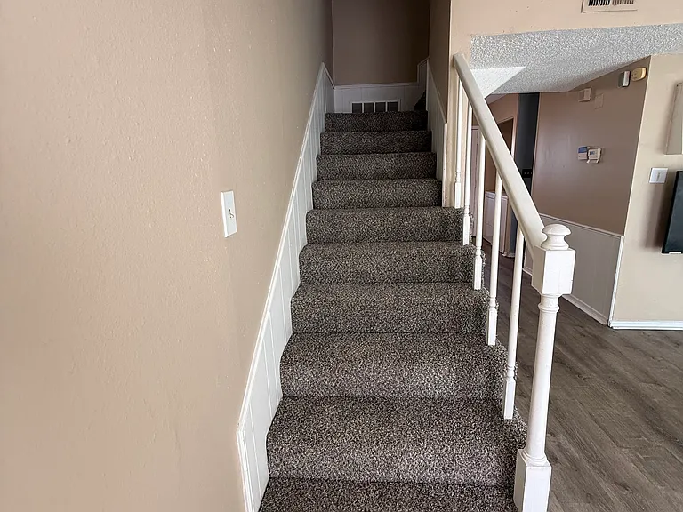 218 Jason Dr — Photo 5
