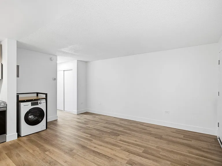 Orea Apartments — Photo 40