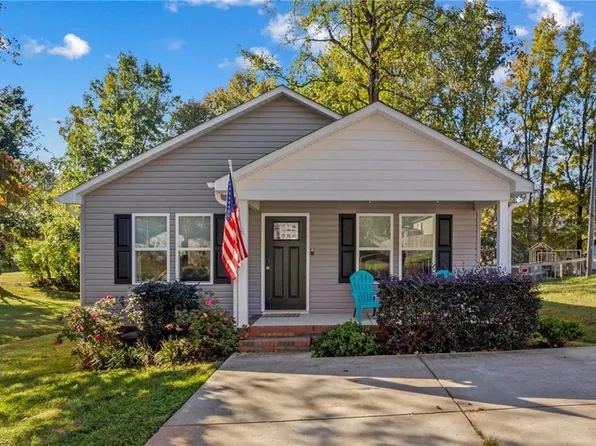 1160 Roberts St, China Grove, NC 28023