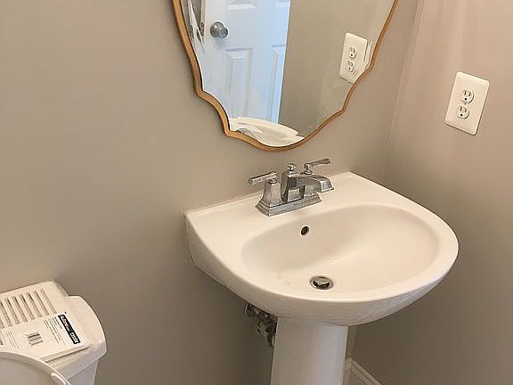 4th image of 3635 Bracknell Dr