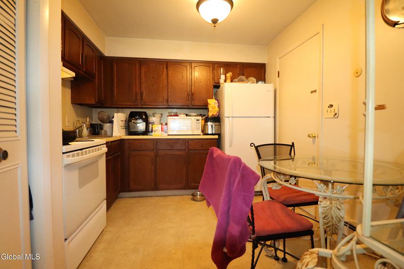 4th image of 116 Agnes Avenue