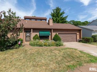 4415 Aspen Hills Cir, Bettendorf, IA