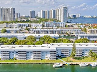 3750 NE 169th St APT 210, North Miami Beach, FL 33160