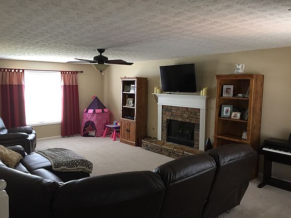 3rd image of 659 Stonecrest Dr