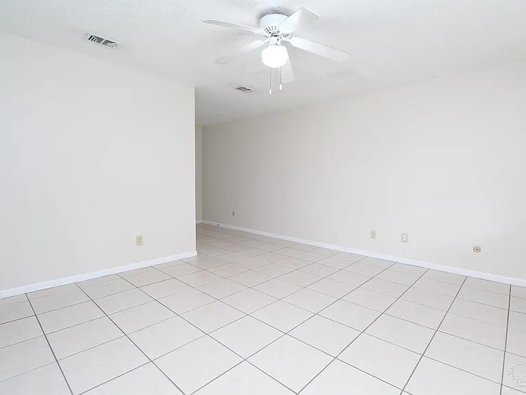 5301 Broad St — Photo 4