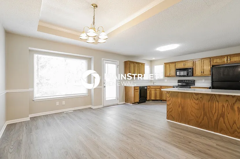2924 Spring Garden St — Photo 4