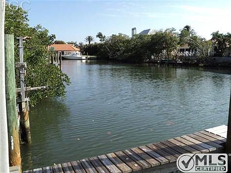 4th image of 1750 Dixie Beach Blvd