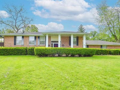100 Hollandia Dr, Fairview Heights, IL, 62208