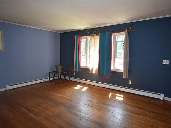 4th image of 34 William St