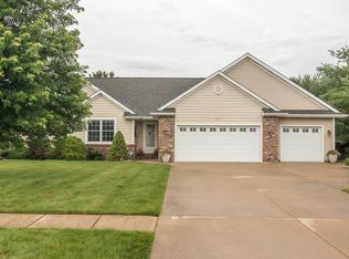 908 Rick St, Vicksburg, MI 49097