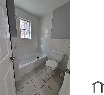 3 bed, $2,100 — Photo 4