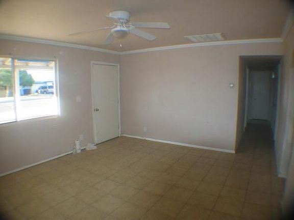5th image of 1711 W 6th Dr