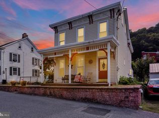 10 Penn St, Pt Clinton, PA 19549