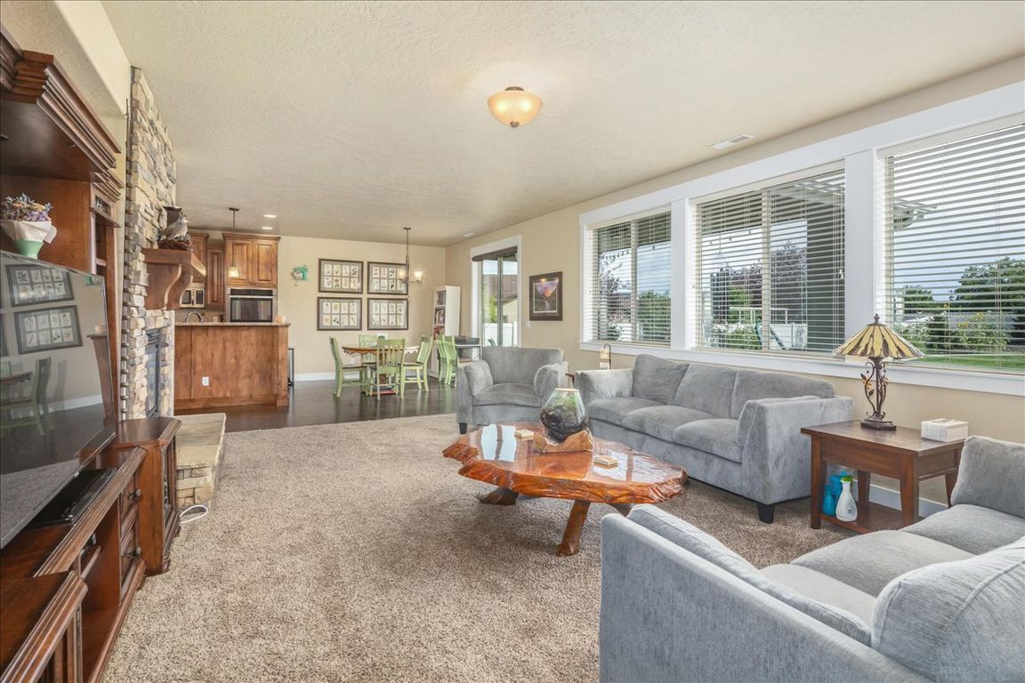 next background image