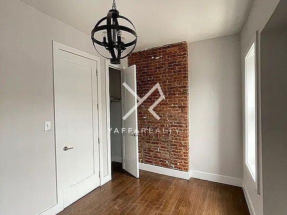 3rd image of 844 Flatbush Ave APT 2C