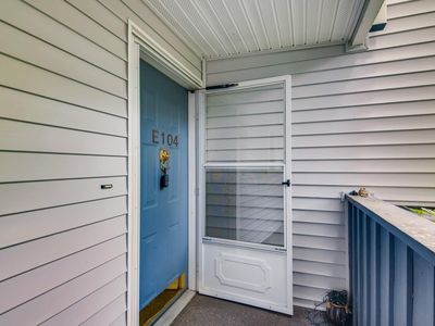 12740 NE 10th Pl APT E104, Bellevue, WA, 98005