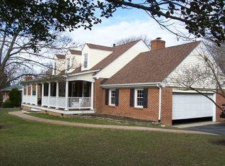 484 Ferry Rd, Fredericksburg, VA 22405