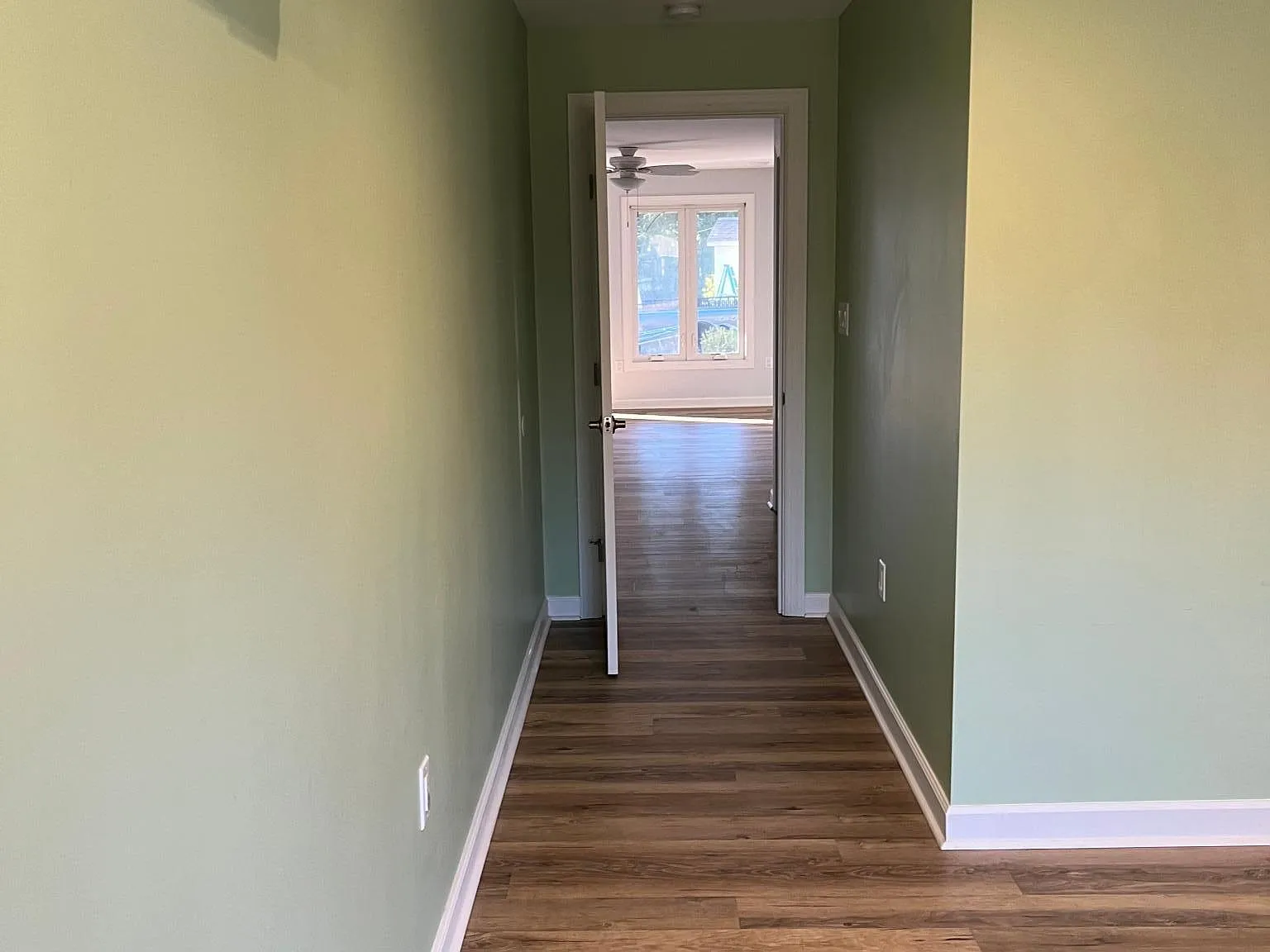 2 bed, 1200 sqft, $1,550 — Photo 2