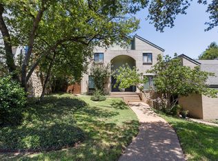 2613 McCart Ave, Fort Worth, TX 76110