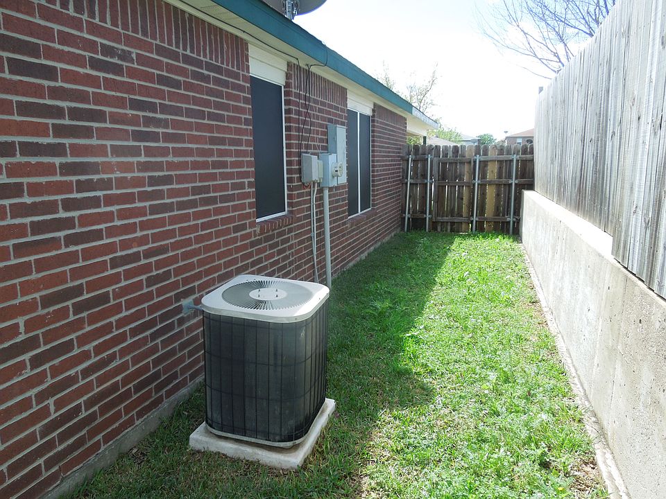 1st image of 4700 Waterproof Dr