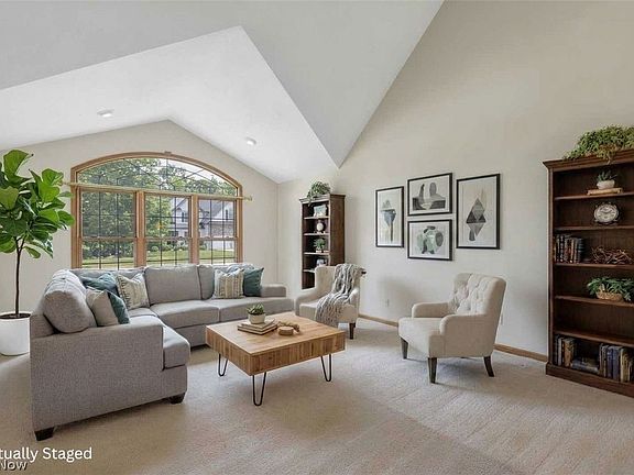2nd image of 4457 Stone Creek Dr