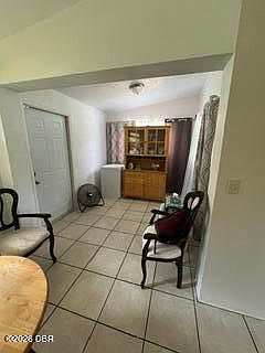 5th image of 606 Holmes Ave