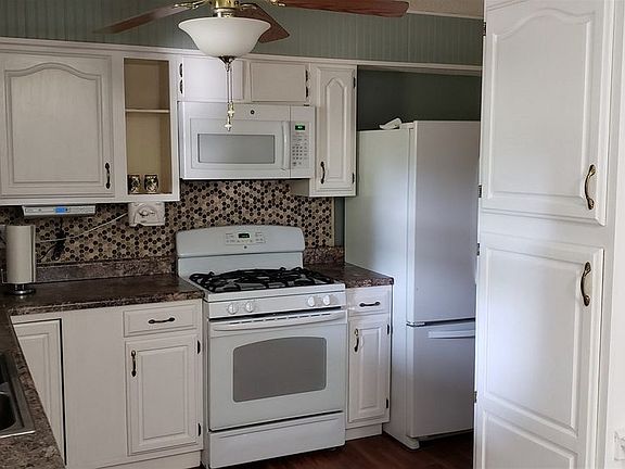 4th image of 2171 Shelby Ave