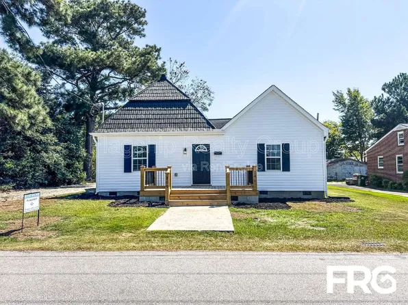 109 SE Railroad St, Pikeville, NC 27863