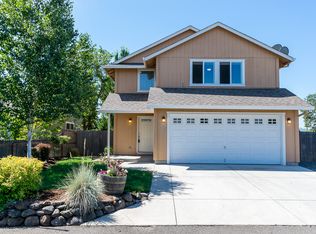 2102 Delta Waters Rd, Medford, OR 97504