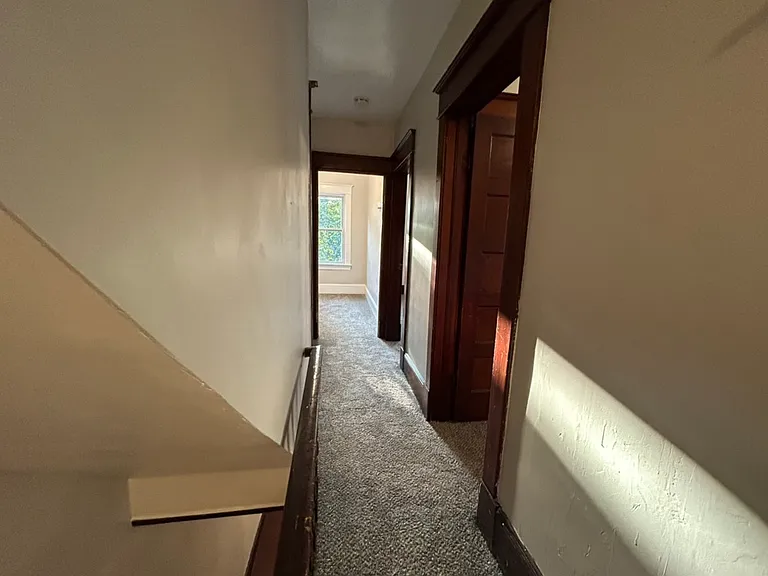 10 Scammell Ave — Photo 9