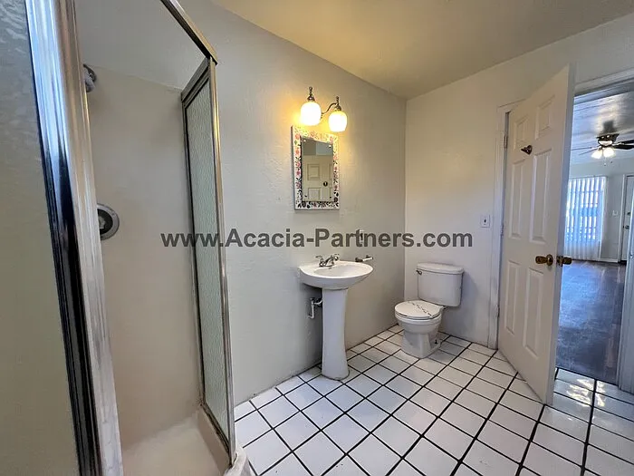 239 N Grande Ave — Photo 7