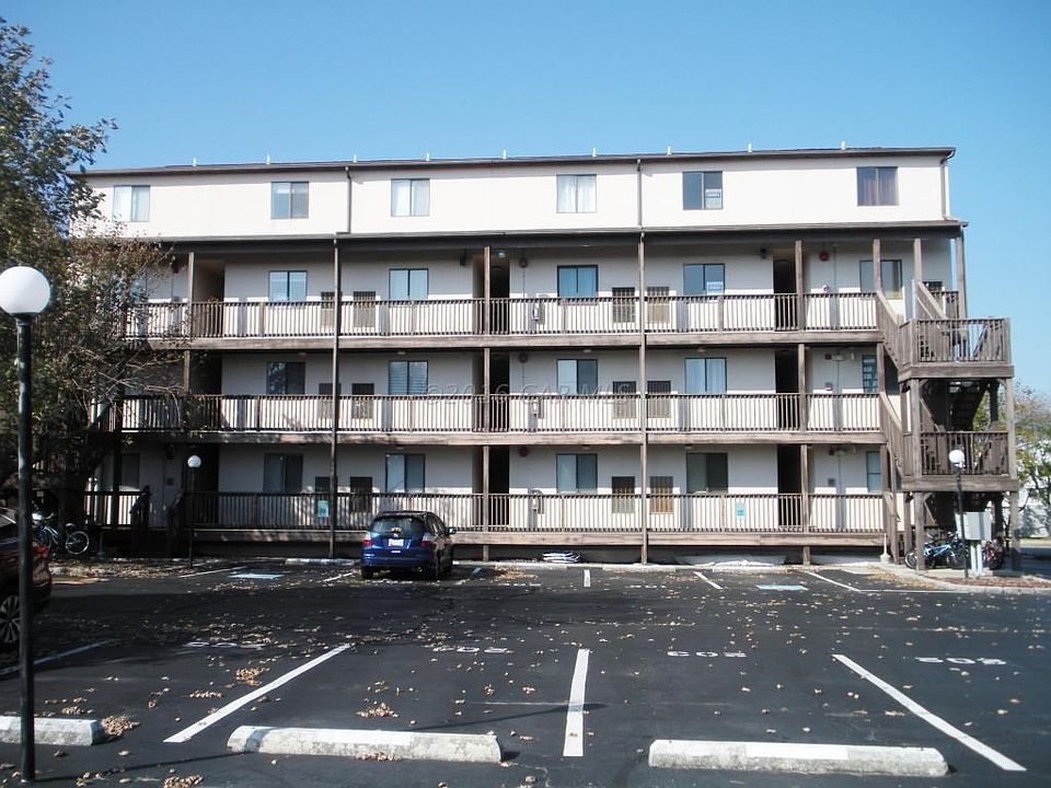 Primary view of building