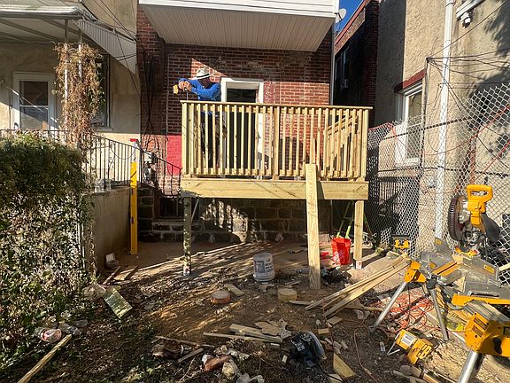 4th image of 5910 Spruce St Floor 1