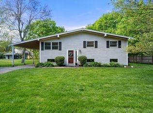 25 Fox Ln, Concord, MA 01742