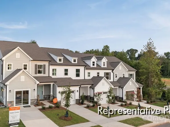 705 Bellmouth Rd #88, Clover, SC 29710