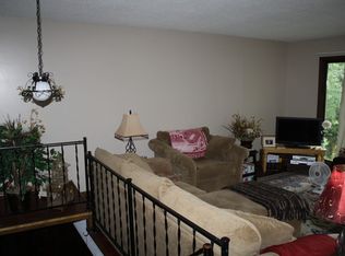 1417 Shakopee Ave E, Shakopee, MN 55379
