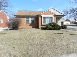 8202 Riverdale St, Dearborn Heights, MI 48127